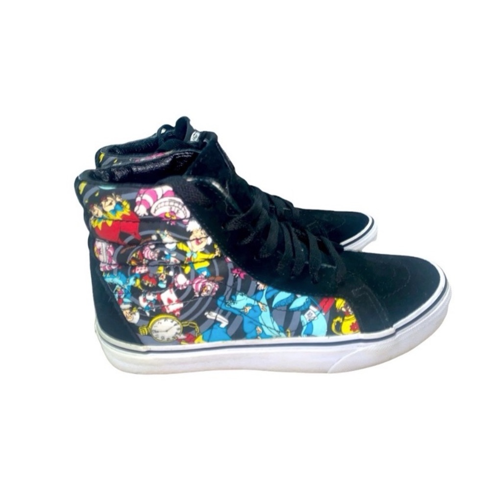 Alice in Wonderland Vans